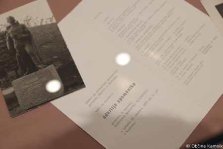 Zadnje javno vodstvo po razstavi Zgodbe Maistrovih predmetov iz virtualnosti v resnično (27)